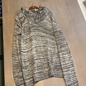 Large Men’s H&M Sweater